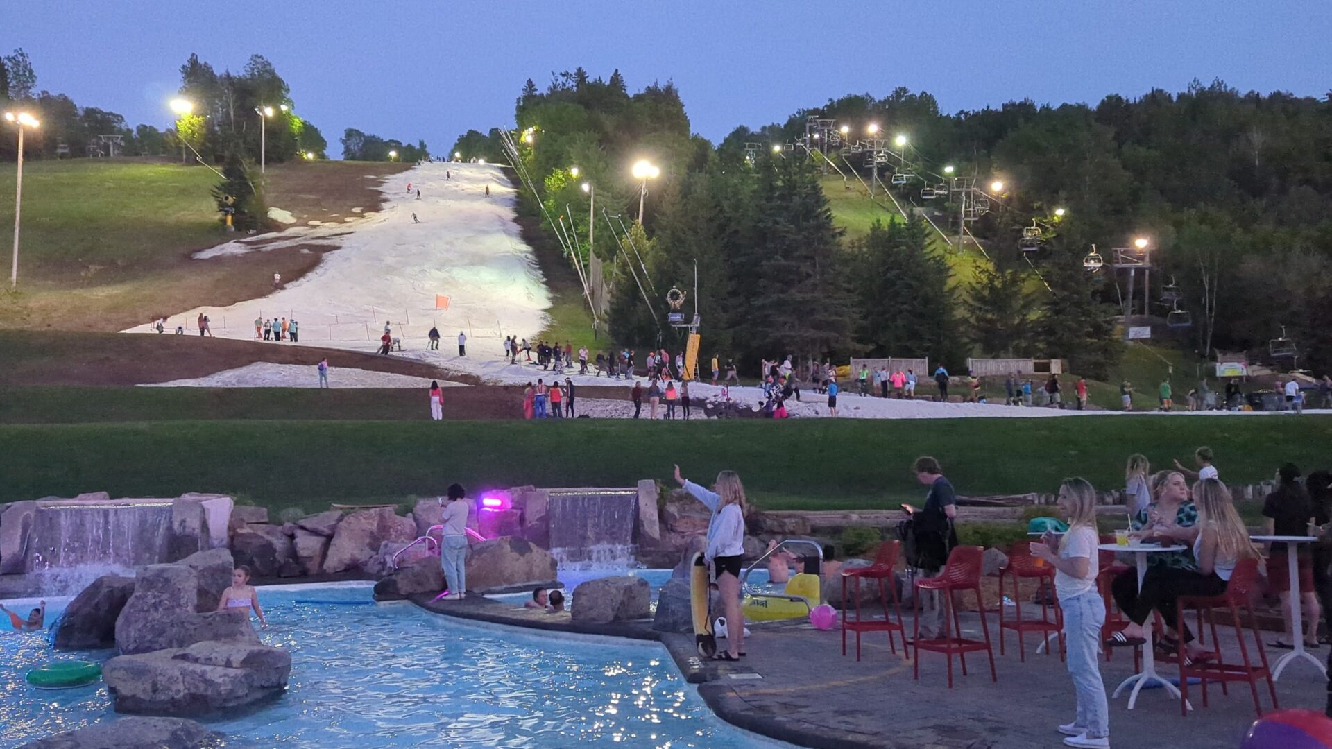 EN IMAGES – Sommet Saint-Sauveur, 30 mai - Zone.Ski